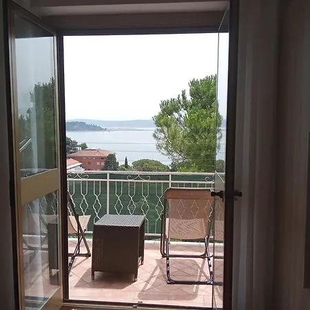 Apartment Seaside Oasis