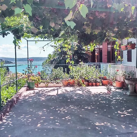 דירה Seaside Oasis בפורטורוז